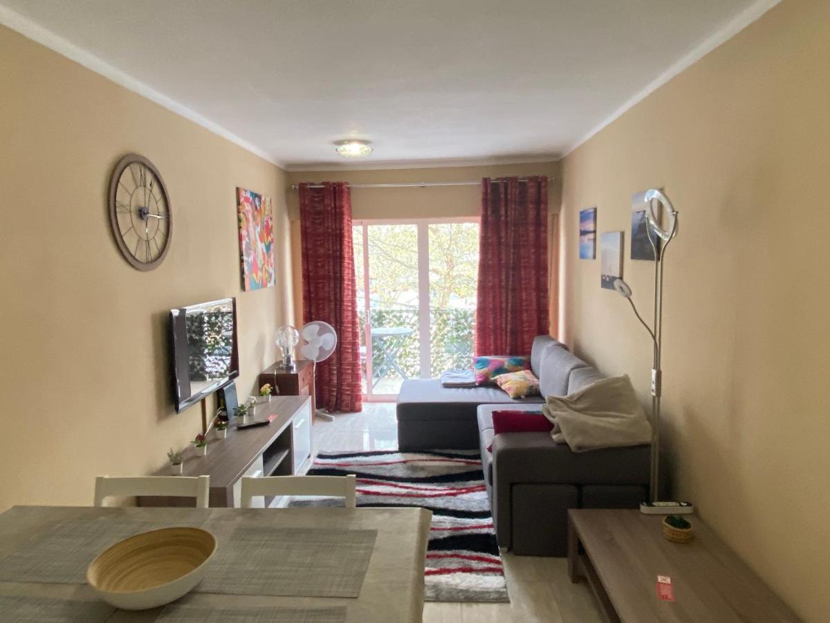 Cosy Apartment อัลบูเฟรา ภายนอก รูปภาพ